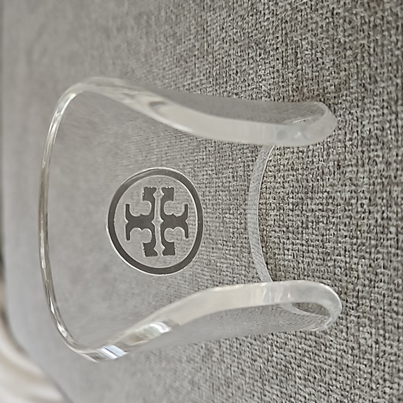 Tory Burch clear lucite/plastic Cuff Bracelet - Picture 3 of 4